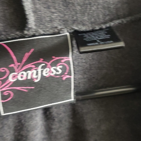 Vest - Picture 4 of 4